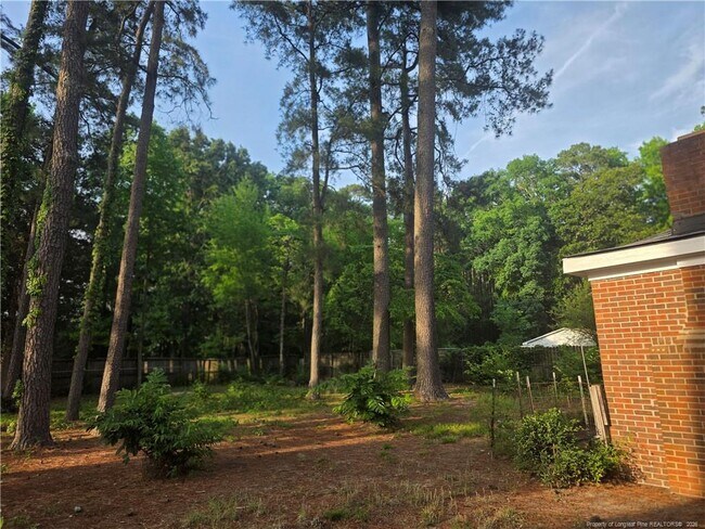 Building Photo - 1125 Oakwood St
