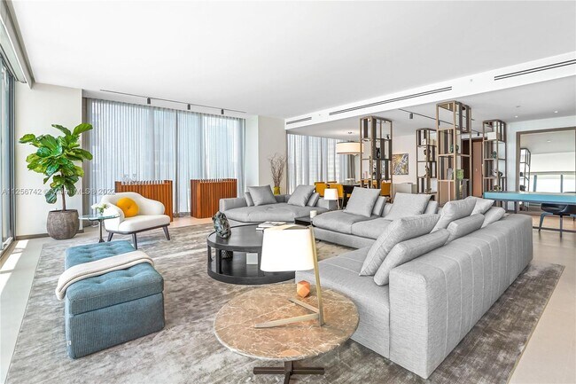 Foto del edificio - 788 NE 23rd St