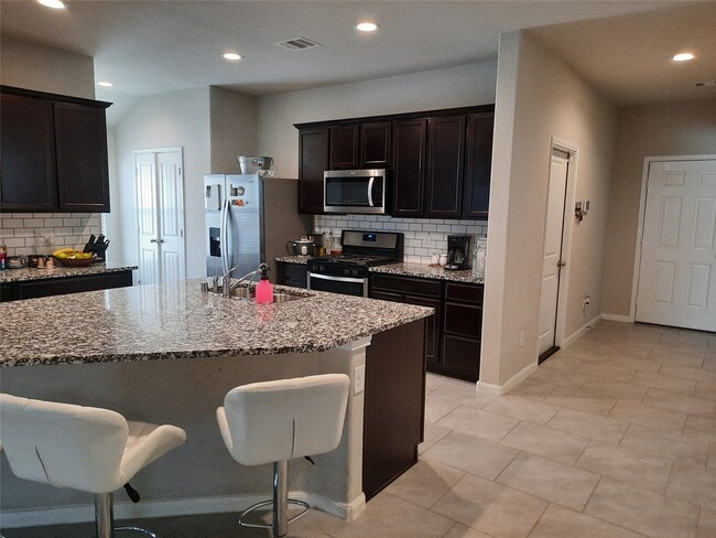 Foto del edificio - 3326 Sumac Dr