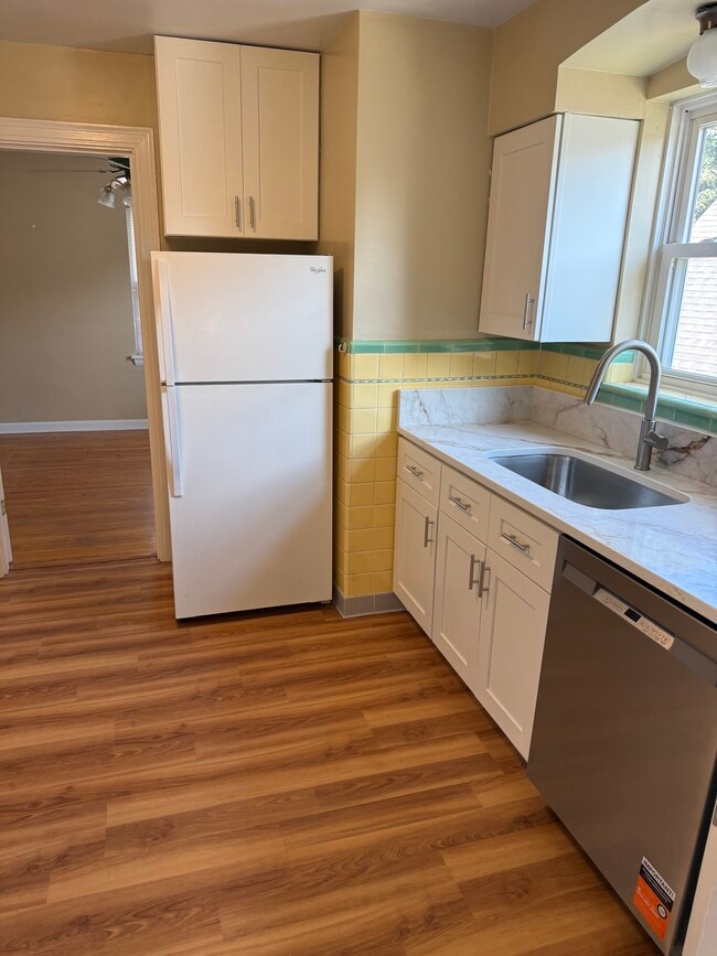 Building Photo - 3512 Rawson Pl