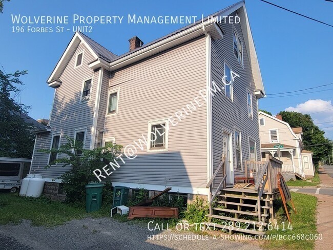 Photo du bâtiment - Near Downtown