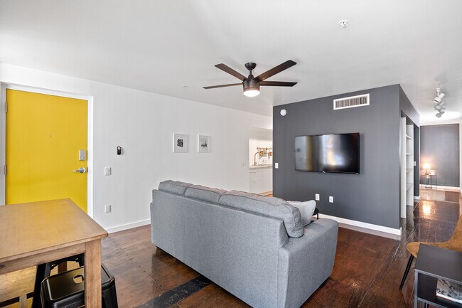 Foto del edificio - Containers on Grand