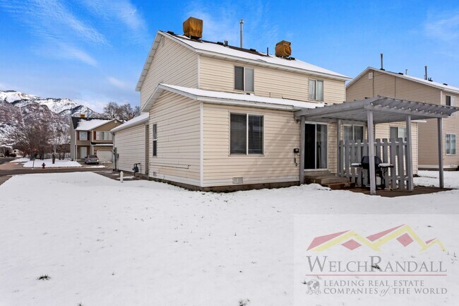 Building Photo - 2 Bedroom 1.5 Bath Ogden Home