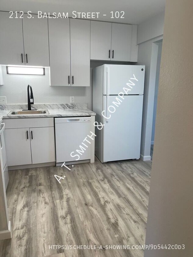 Foto principal - Newly remodeled 1 bedroom