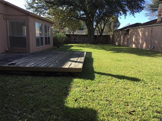 Building Photo - 7511 Marisol Dr
