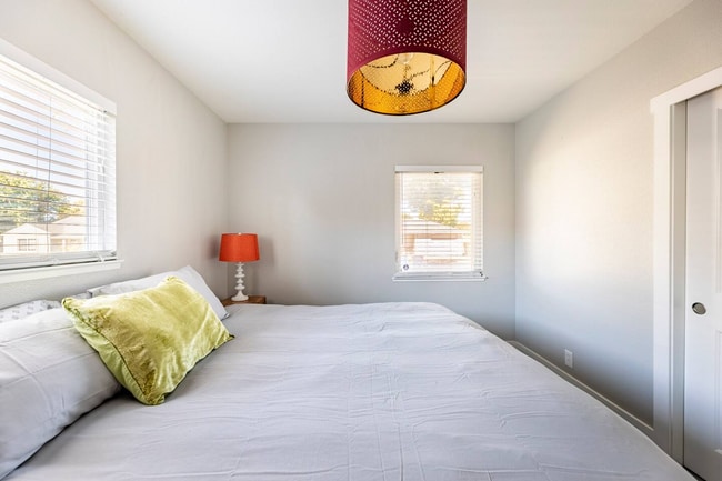 Foto del edificio - 5205 Priscilla Ln