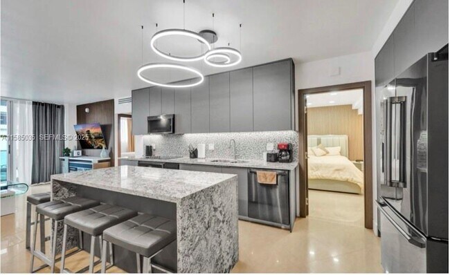 Foto del edificio - 4001S S Ocean Dr