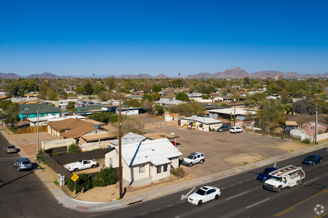 Aerial Photo - 1830 W Indian School Rd