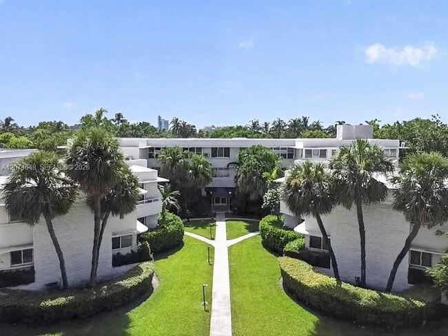 Building Photo - 10190 Collins Ave