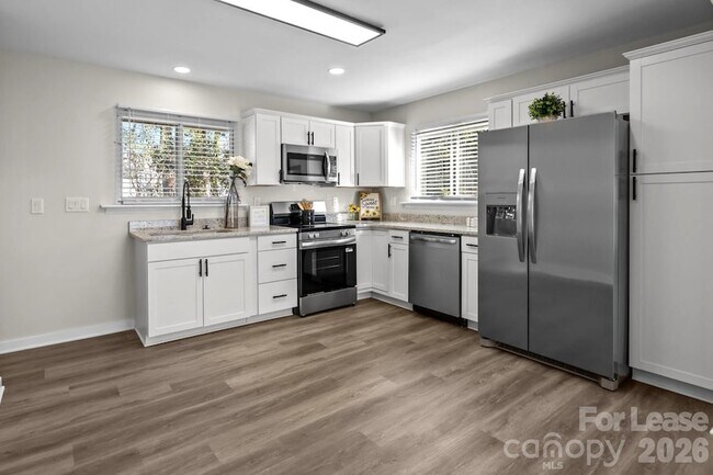 Foto del edificio - 801 Davenport St