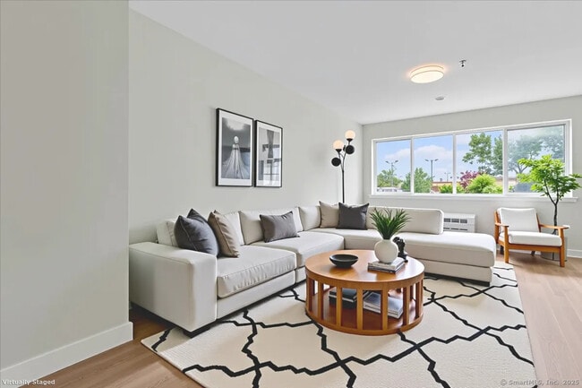 Building Photo - 135 Gold Star Hwy