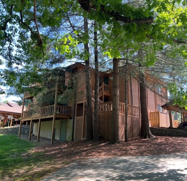 Primary Photo - 531 Courtwood Ln