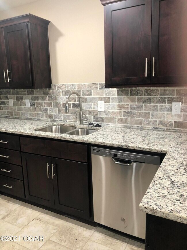 Foto del edificio - 2511 S Murphy Ln