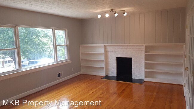 Foto del edificio - 3 br, 1.5 bath House - 132 Middleton St