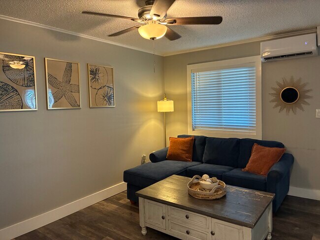 Foto del edificio - 511 Robin Dr