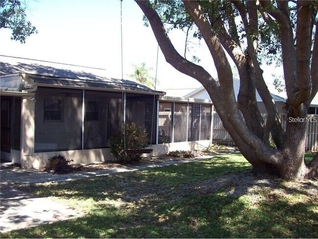 Building Photo - 7677 Montague Loop