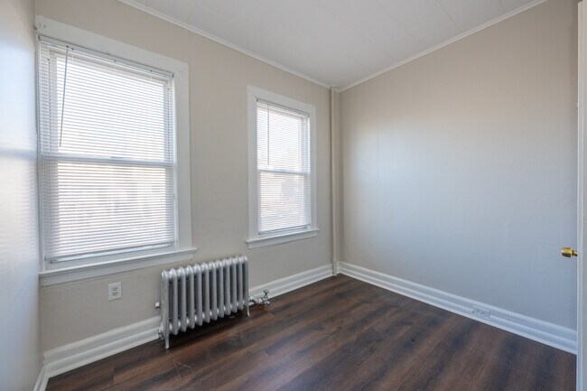 Building Photo - 96 Curie Ave