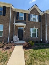 Building Photo - 420 Park Ave