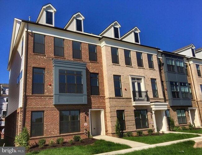 Building Photo - 22591 Amendola Terrace