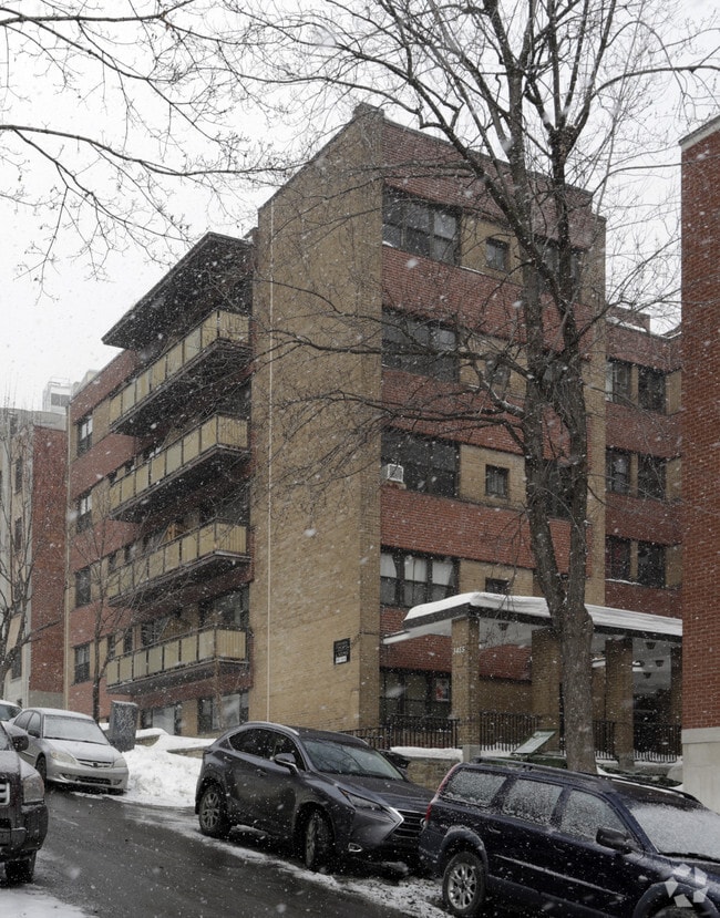 Building Photo - 3455 Rue Stanley