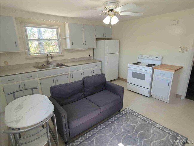 Building Photo - 105 Fernald Ave