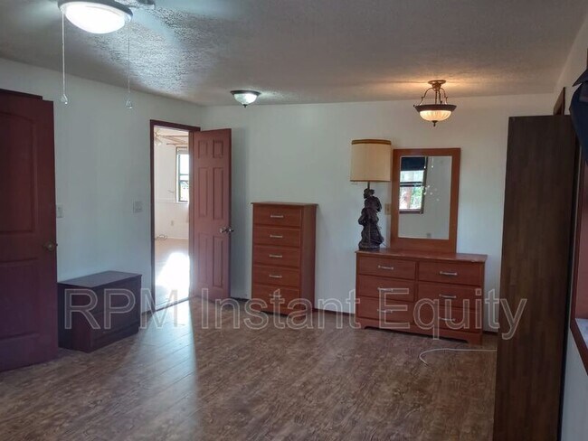 Foto del edificio - 2729 Broadway Cir