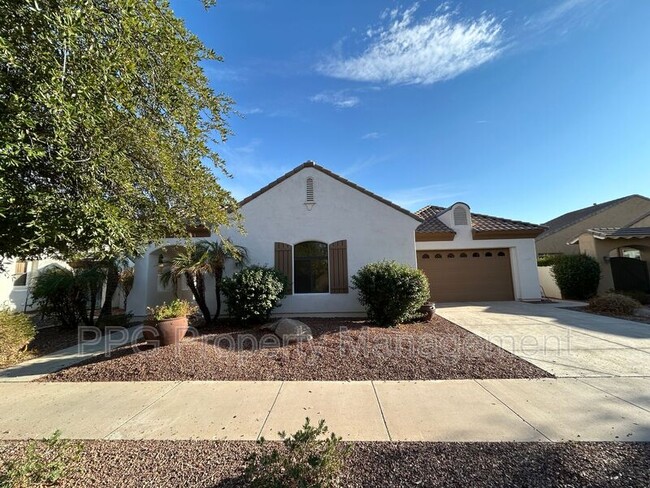 Foto del edificio - 945 W Sycamore Ln