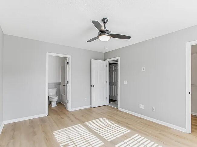 Building Photo - 1473 Westpark Dr