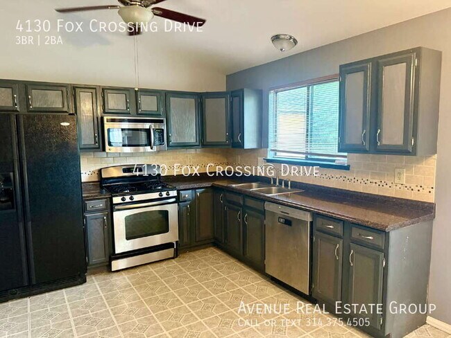 Foto del edificio - 4130 Fox Crossing Dr