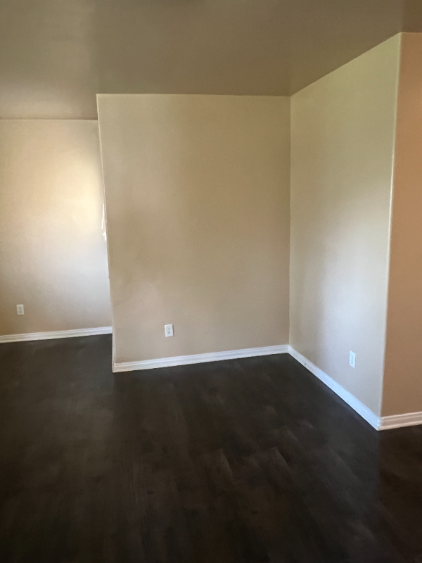 Building Photo - 821 Karma Ct
