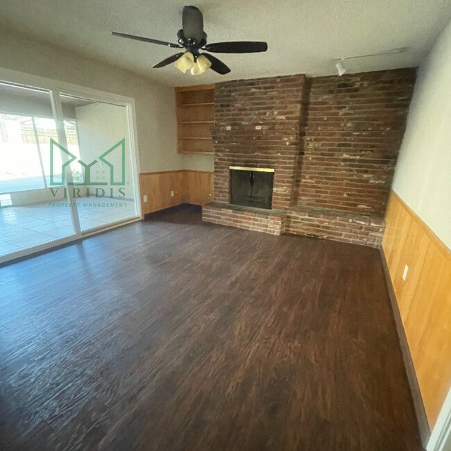 Building Photo - 3719 Redlands Dr