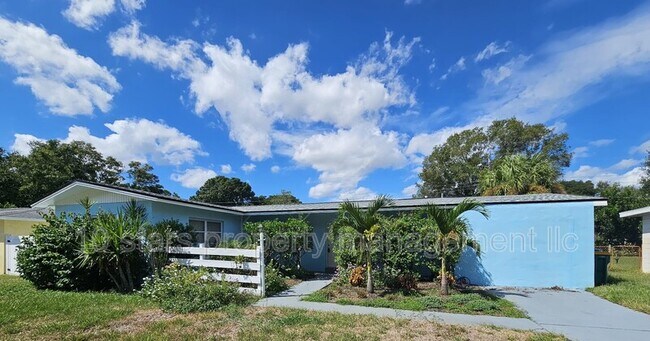 Building Photo - 2056 Temple Terrace
