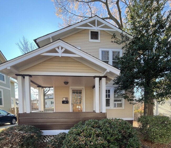 Photo - 113 E Spring St House