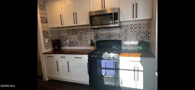 Building Photo - 5405 Montoya Dr