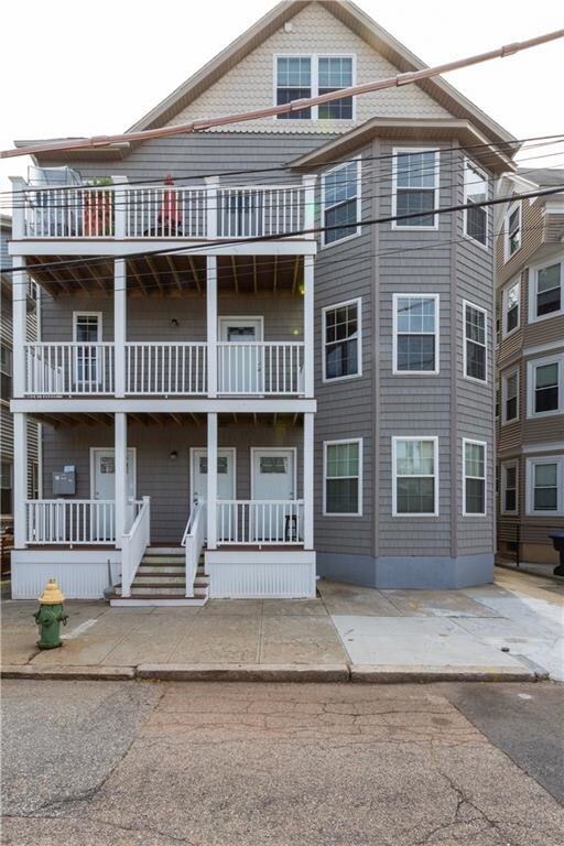 18 Spencer St Unit 2, Providence, RI 02909 Room for Rent in