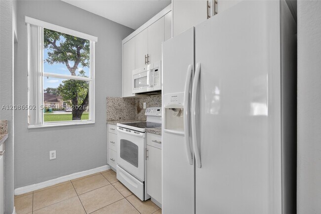 Foto del edificio - 23702 SW 110th Ave