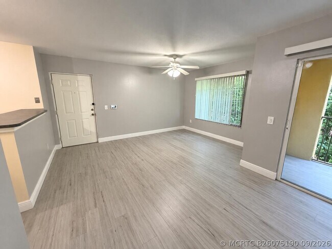 Foto del edificio - 4241 San Marino Blvd