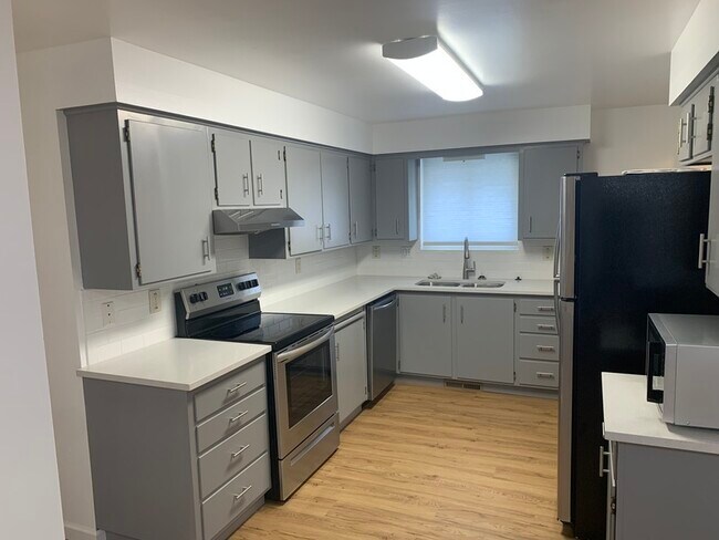 Foto del edificio - 78 Cook Dr