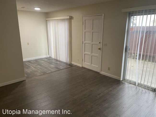 Building Photo - 2 br, 1.5 bath House - 444 Corcoran Ave #2