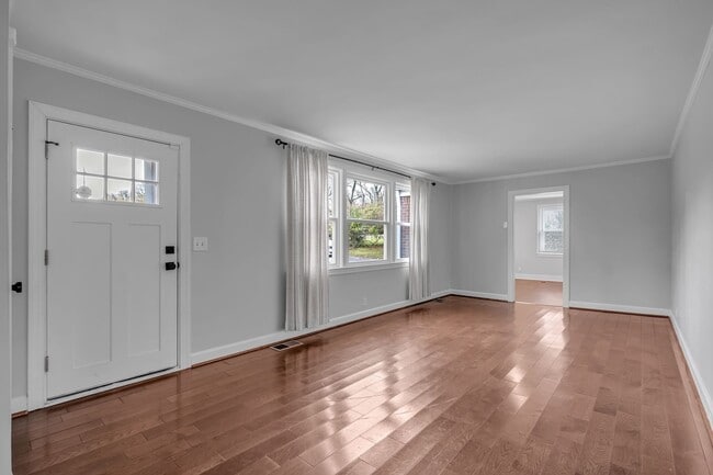 Building Photo - 549 Elysian Fields Rd