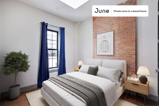 Building Photo - Room in Shared 4 bed/2 bath home