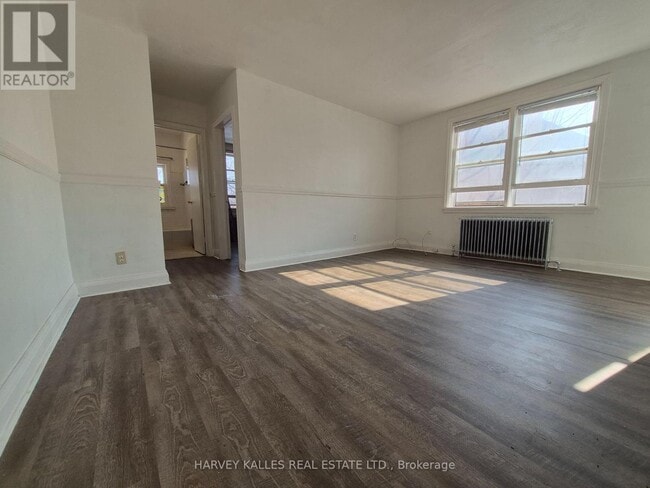 Building Photo - 330 Chisholm Ave