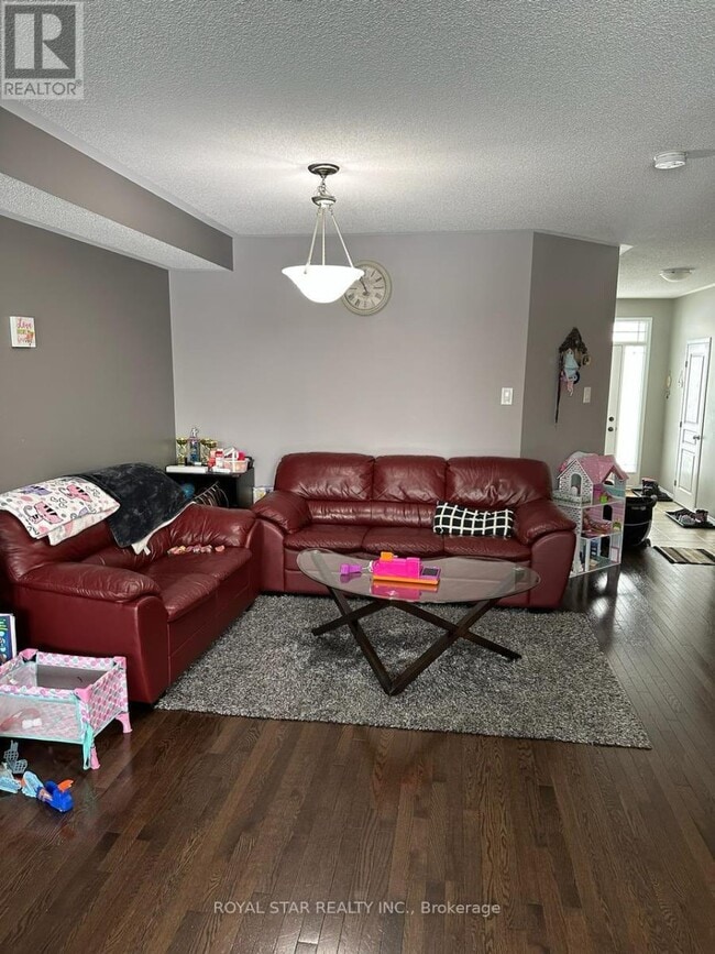 Building Photo - 1471 Carronbridge Cir