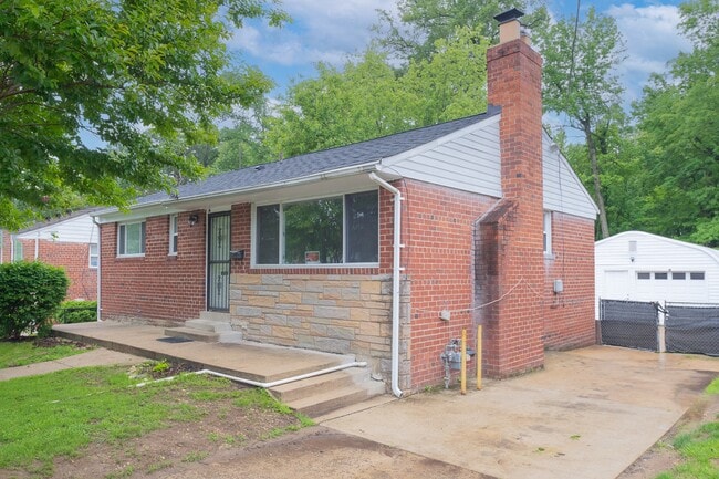 Building Photo - 1937 Lebanon St
