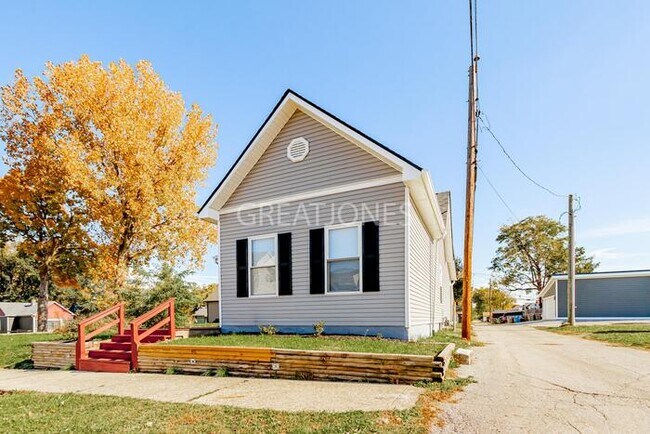 Building Photo - 1313 S Alabama St
