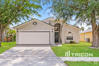 Building Photo - 9444 Azalea Ridge Way