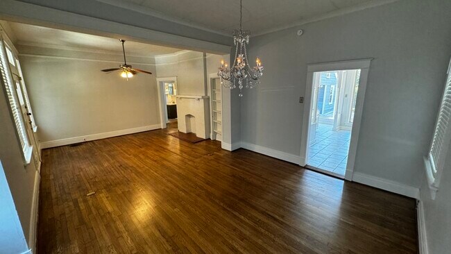 Foto del edificio - 1519 N Parkway