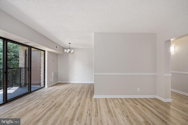 Foto del edificio - 11659 Stoneview Square