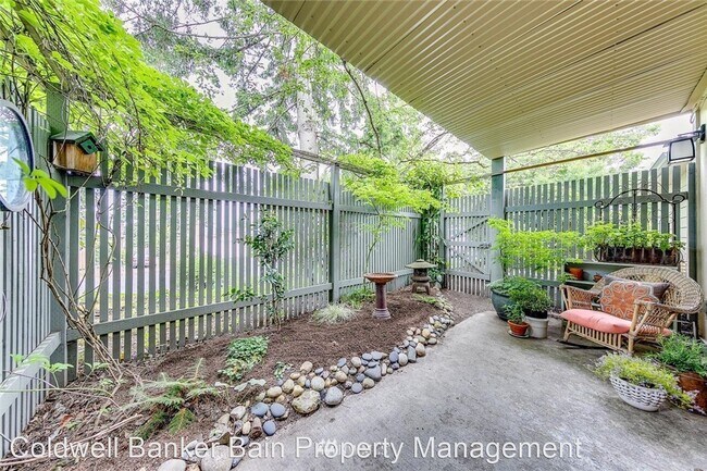 Building Photo - 2 br, 2 bath House - 350 Grow Avenue NW #A1
