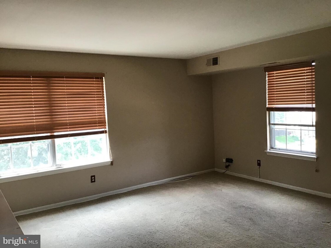 14 Craig Ct Unit 137, Newtown, PA 18940 Condo for Rent in Newtown, PA